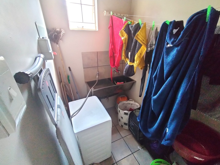 3 Bedroom Property for Sale in Langenhovenpark Free State